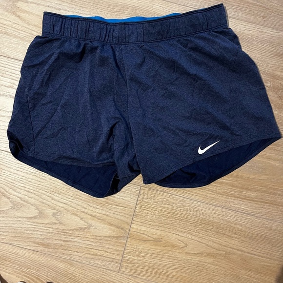 Nike running shorts - Picture 1 of 1